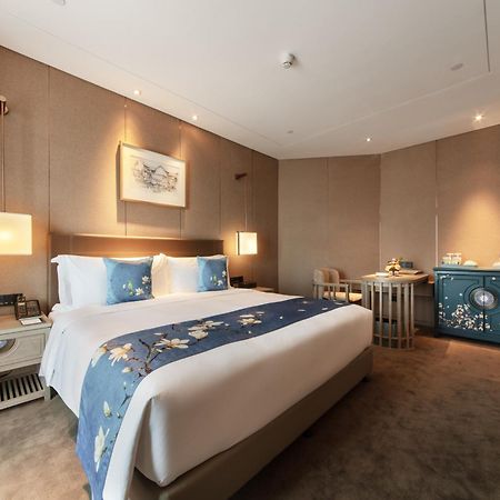 Kunming Huiyue Wyndham Hotel מראה חיצוני תמונה