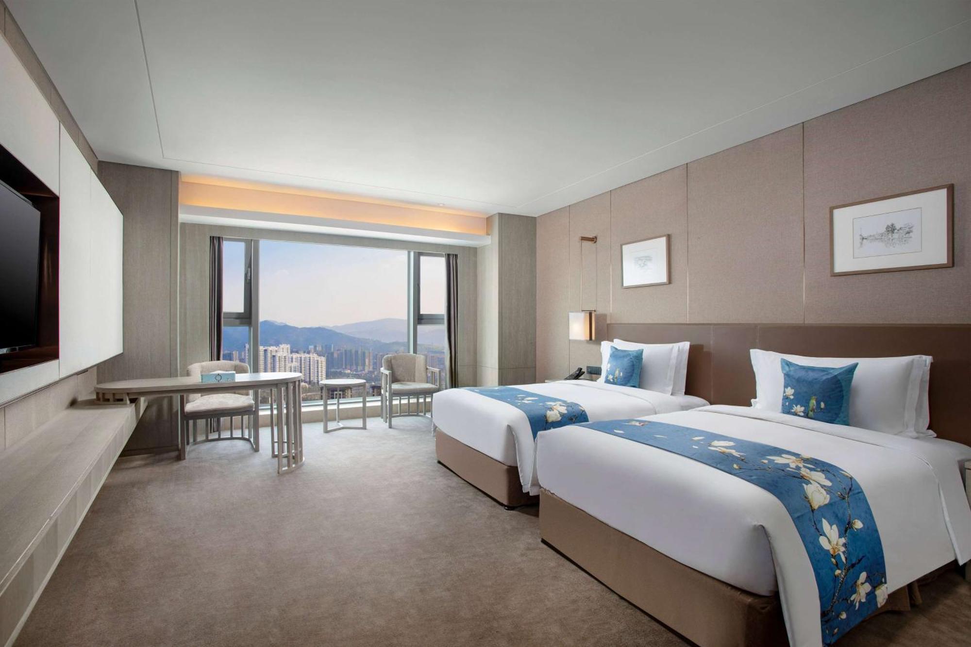 Kunming Huiyue Wyndham Hotel מראה חיצוני תמונה