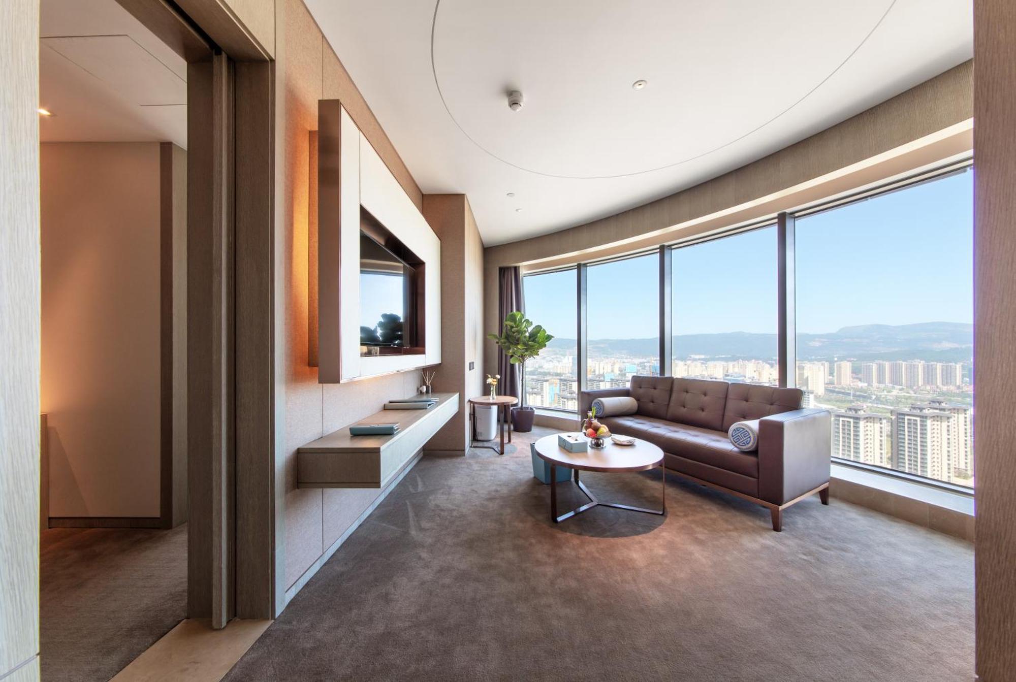 Kunming Huiyue Wyndham Hotel מראה חיצוני תמונה